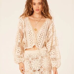Free People / Jen’s Pirate Booty Crochet Madrigal Cropped Blouse